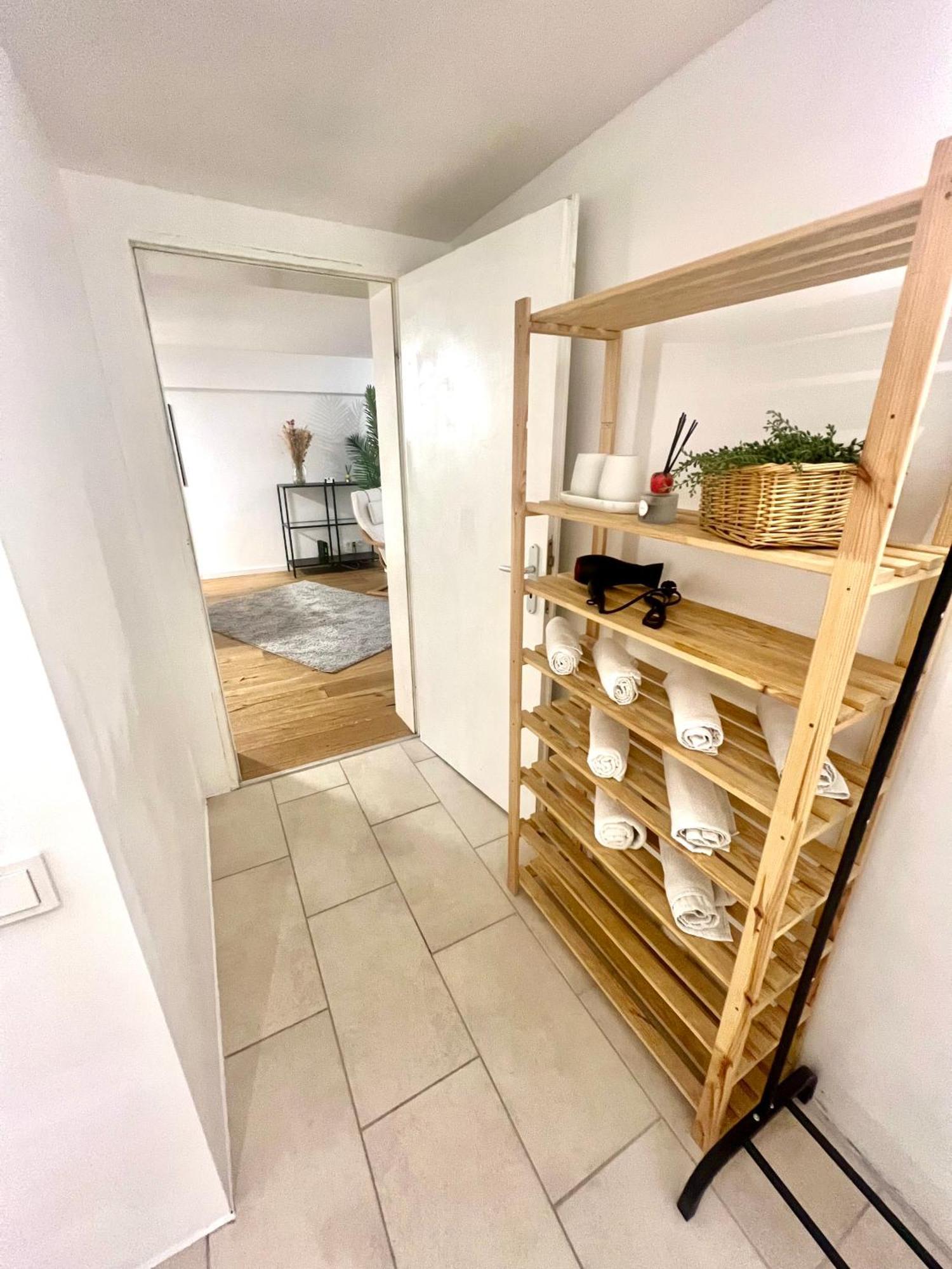 Gemuetliche Souterrain Wohnung Neben Der Universitaetsklinik In Homburg Homburg  Kültér fotó
